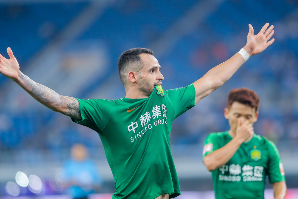 武汉卓尔悬念杀出，丢球数濒临创纪录水平(武汉昨天下午出大事)