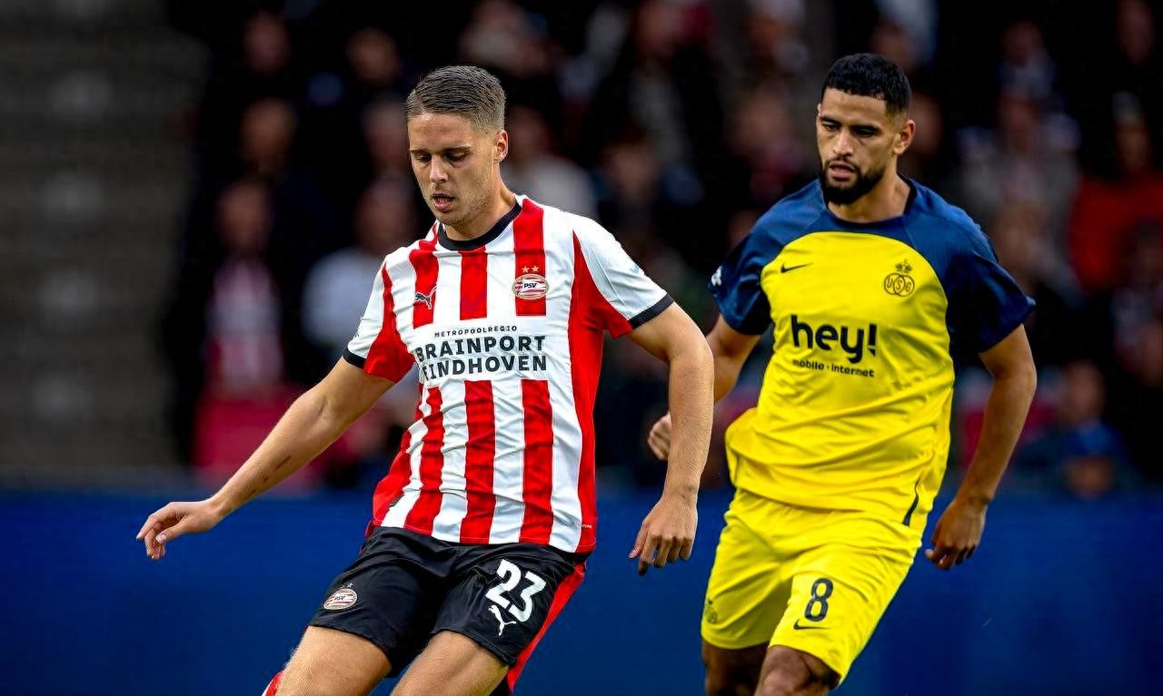 德州扑克-包含埃因霍温主场失利，球队面临保级压力的词条